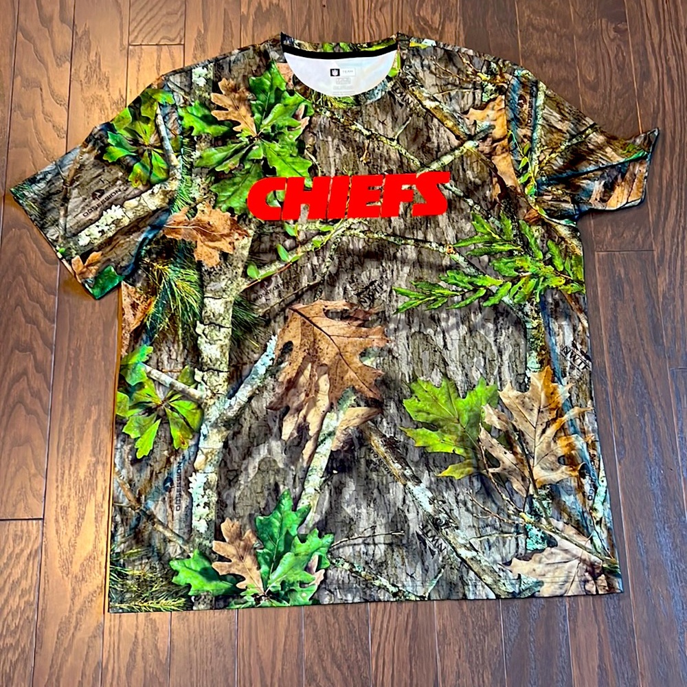 MENS Kansas City Chiefs camouflage shirt